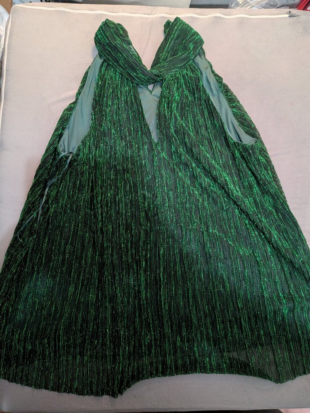 The Limited Metallic Plissé Halter Top Green Pleated Keyhole Blouse Size M